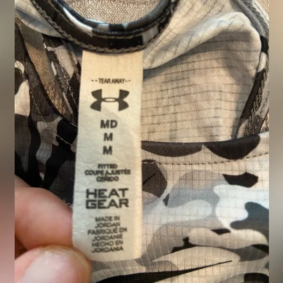 Under Armour Black & White Workout Tank - Picture 2 of 4